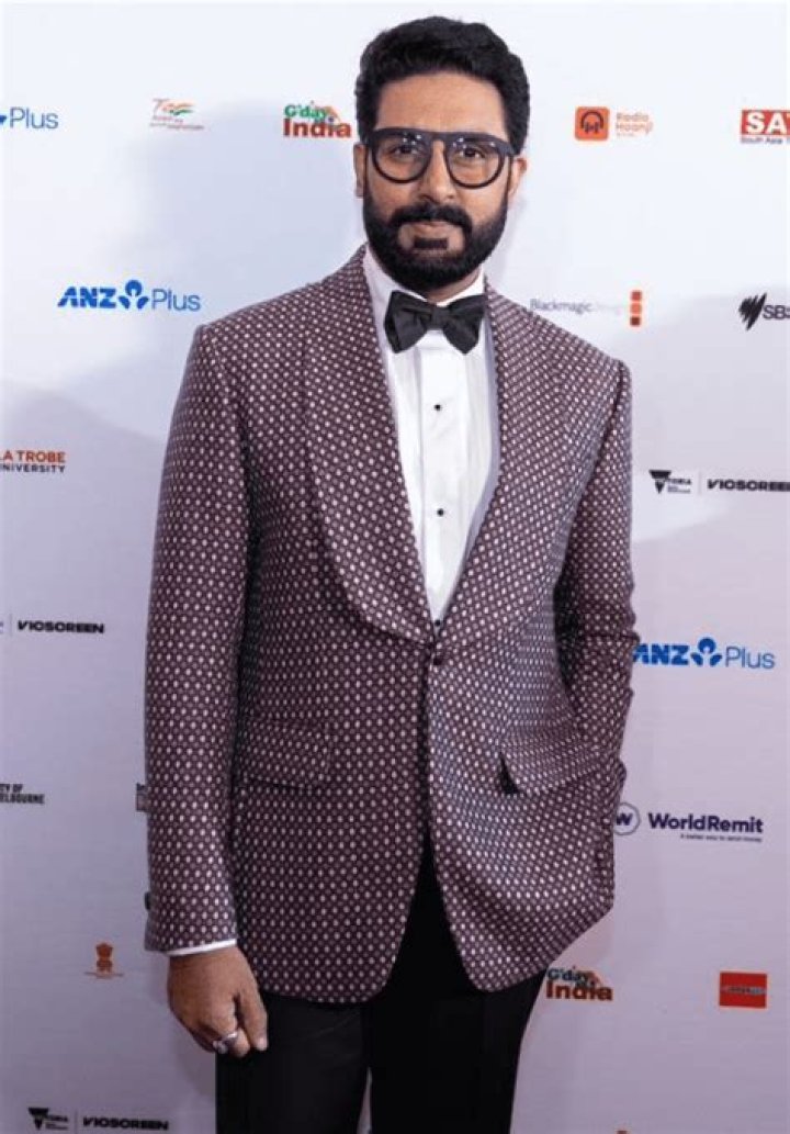 
Abhishek Bachchan Height, Weight, Net Worth, Age, Birthday, Wikipedia, Who, Nationality, Biography 