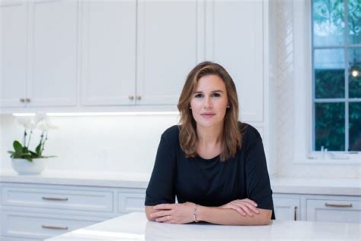 Alexandra Zarini Height, Weight, Net Worth, Age, Birthday, Wikipedia, Who, Instagram, Biography