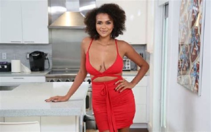 Alina Ali Height, Weight, Net Worth, Age, Birthday, Wikipedia, Who, Instagram, Biography