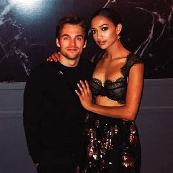 All Truth Of Dylan Sprayberry’s Girlfriend – Samantha Logan