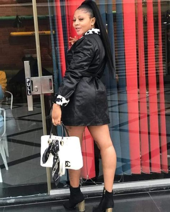 
Amelia Pounds, Popular Nigerian Socialite Dies While Undergoing Liposuction Surgery In India 