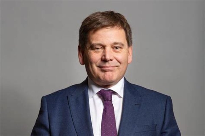 
Andrew Bridgen Height, Weight, Net Worth, Age, Birthday, Wikipedia, Who, Nationality, Biography 