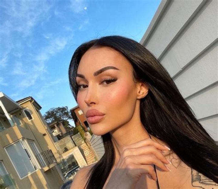 
Annelese Milton Height, Weight, Net Worth, Age, Birthday, Wikipedia, Who, Nationality, Biography 