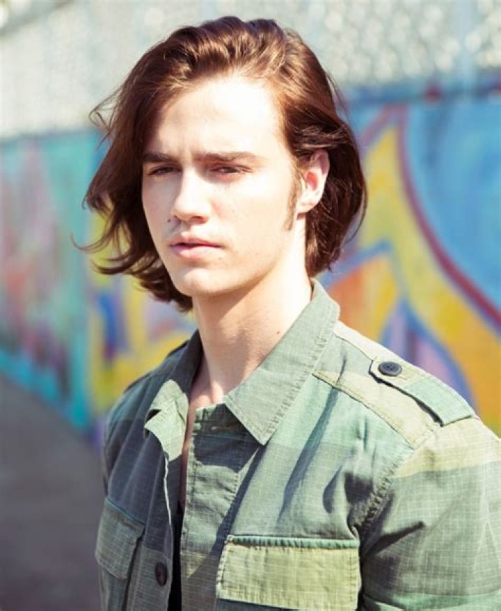 Anthony De La Torre Height, Weight, Net Worth, Age, Birthday, Wikipedia, Who, Nationality, Biography