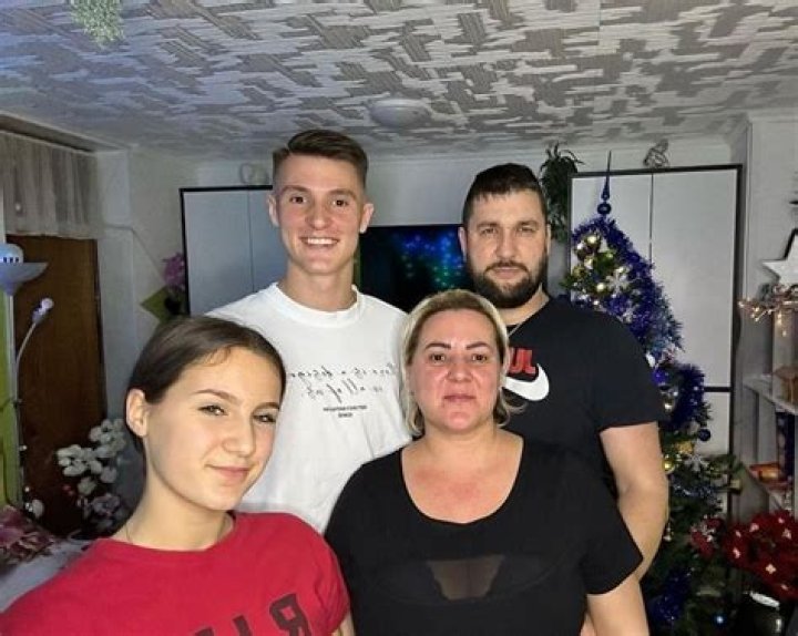 
Benjamin Sesko Height, Weight, Net Worth, Age, Birthday, Wikipedia, Who, Instagram, Biography 