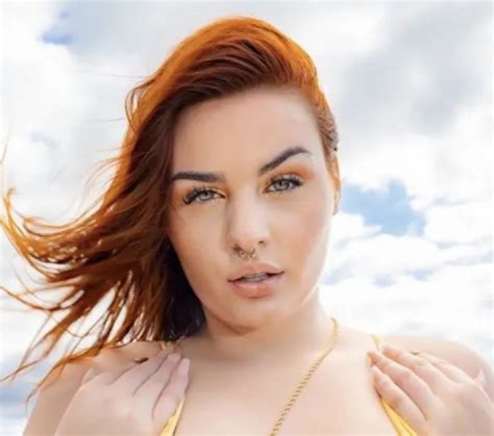 
Bllbddn Height, Weight, Net Worth, Age, Wiki, Who, Instagram, Biography 