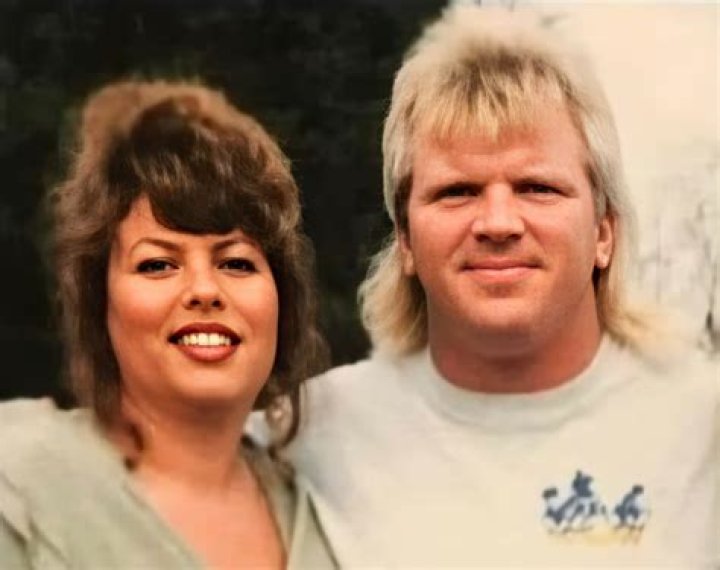 
Bobby Eaton Wife Donna Dundee Age, Birthday, Wikipedia, Who, Nationality, Biography 