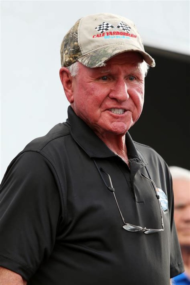Cale Yarborough Height, Weight, Net Worth, Age, Birthday, Wikipedia, Who, Instagram, Biography