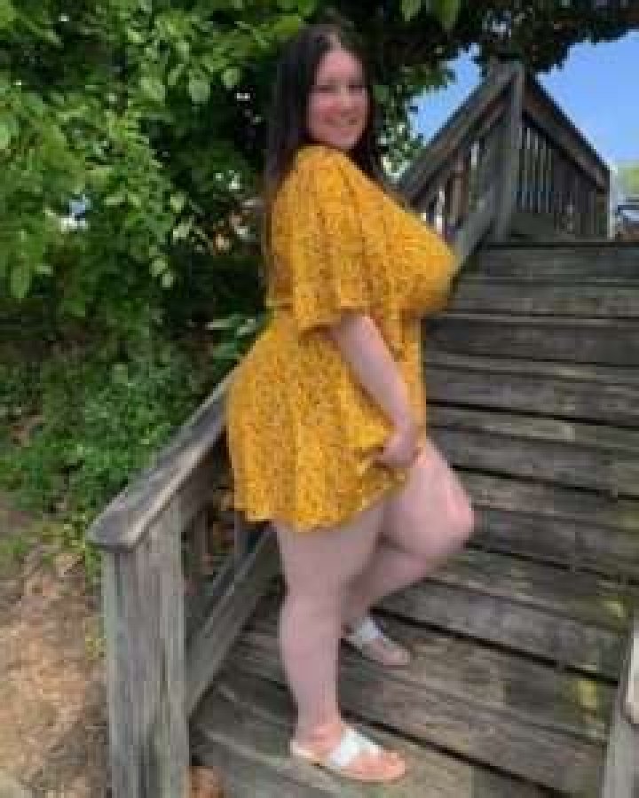 Caroline Brown Height, Weight, Net Worth, Age, Birthday, Wikipedia, Who, Instagram, Biography