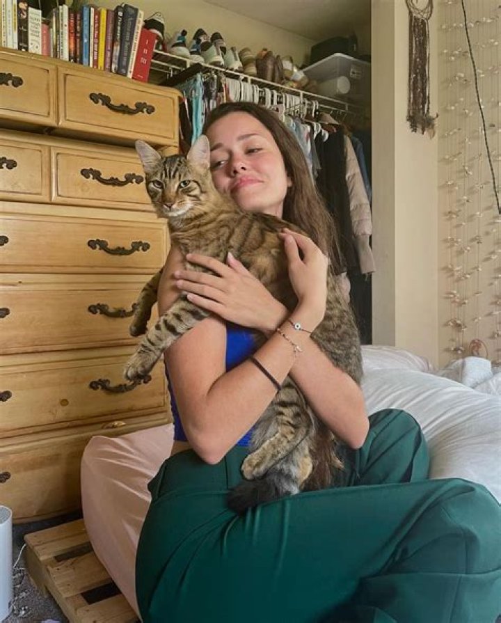 Casey Bishop Height, Weight, Net Worth, Age, Birthday, Wikipedia, Who, Instagram, Biography