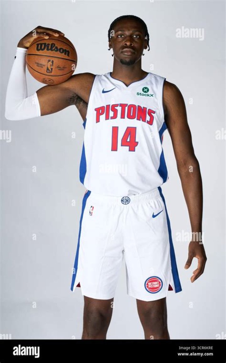 
Charles Bediako Height, Weight, Net Worth, Age, Birthday, Wikipedia, Who, Nationality, Biography 