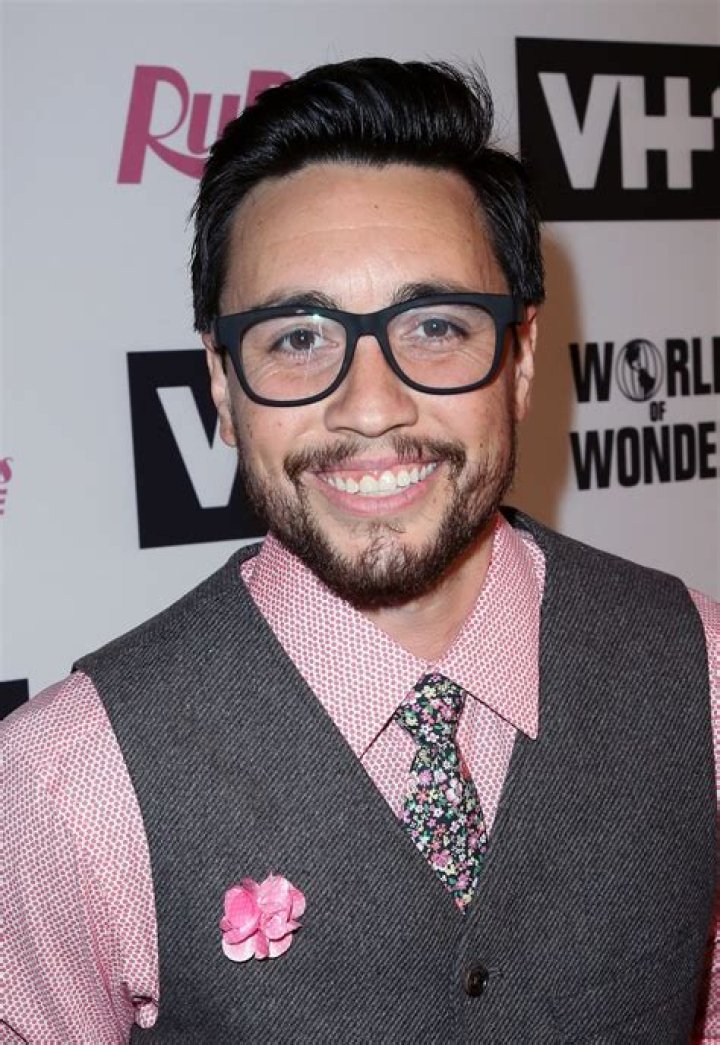 Chester See Height, Weight, Net Worth, Age, Birthday, Wikipedia, Who, Nationality, Biography