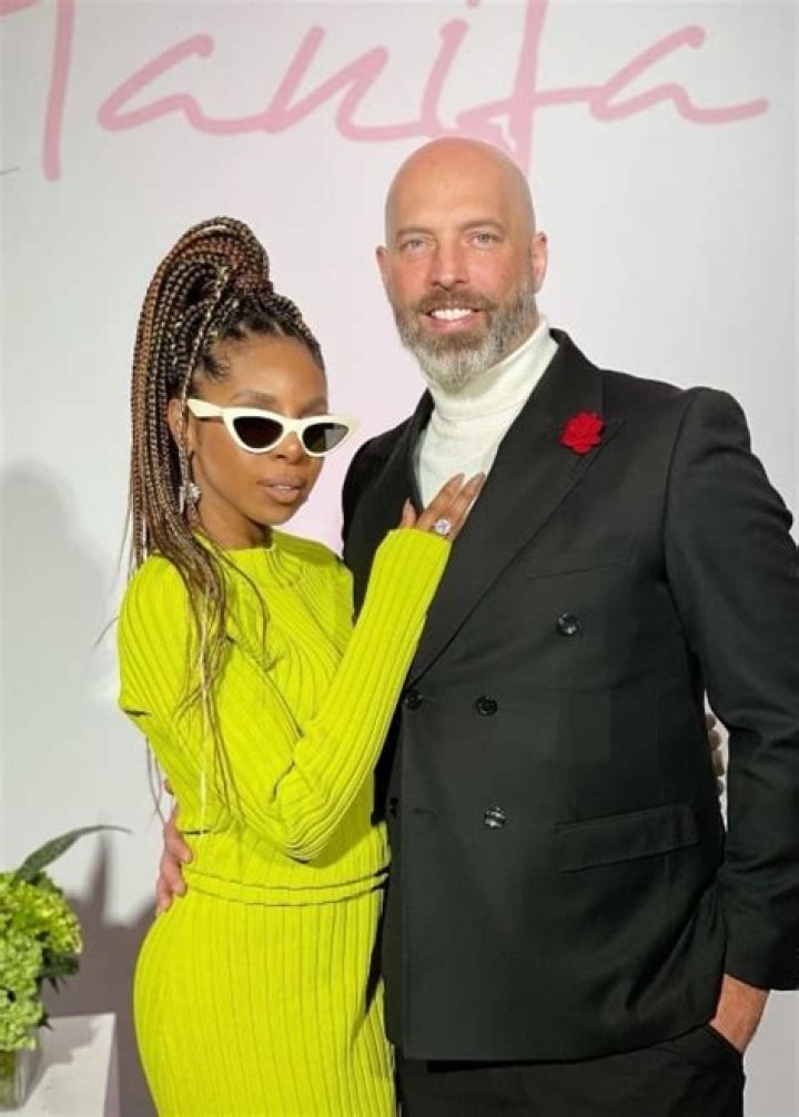 Chris Bassett Height, Weight, Net Worth, Age, Birthday, Wikipedia, Who, Instagram, Biography