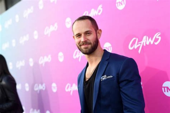 Chris Burke Height, Weight, Net Worth, Age, Wiki, Who, Instagram, Biography