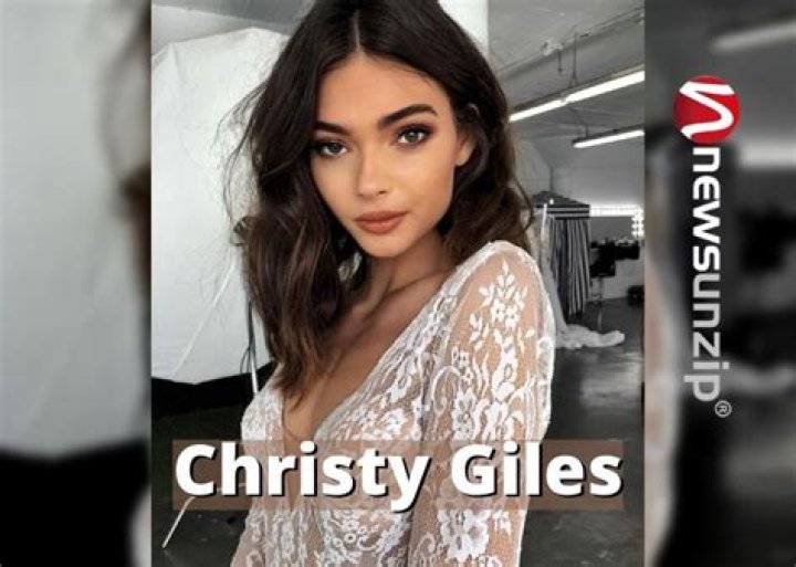 
Christy Giles Height, Weight, Net Worth, Age, Birthday, Wikipedia, Who, Nationality, Biography 
