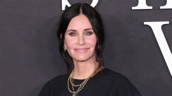 
Courtney Cox Age, Birthday, Wikipedia, Who, Nationality, Biography 