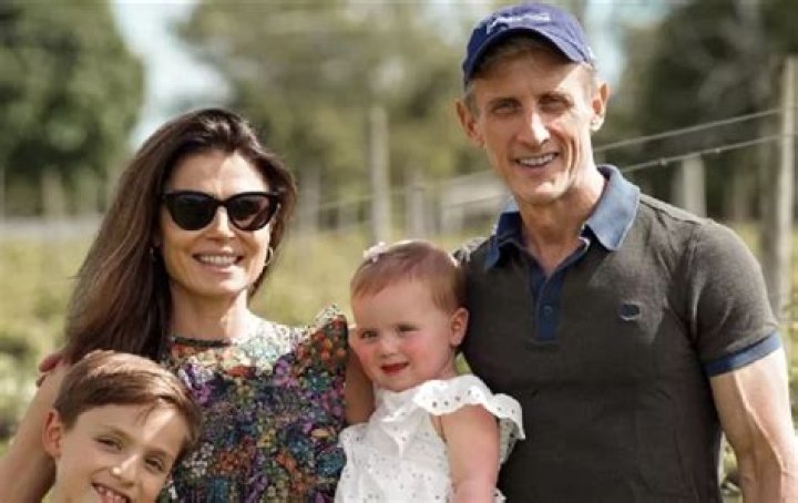 Dan Abrams Wife Florinka Pesenti Age Difference And Net Worth 2022