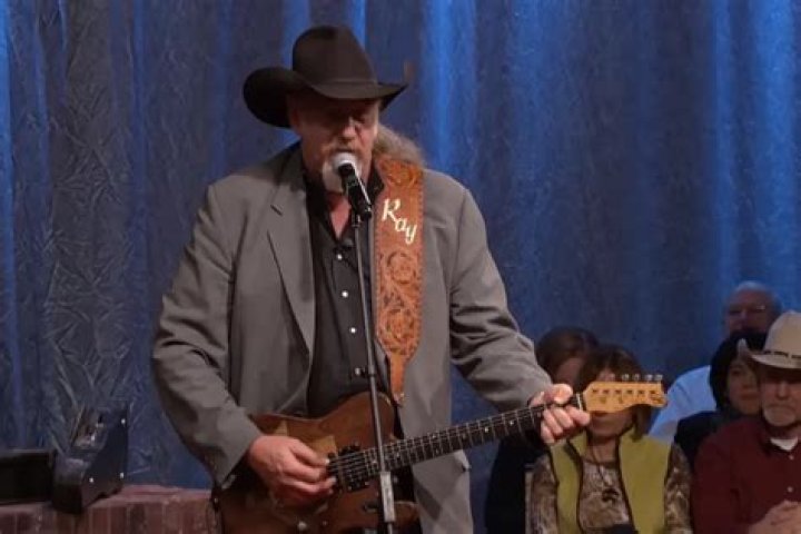 
Dan Benson Height, Weight, Net Worth, Age, Birthday, Wikipedia, Who, Nationality, Biography 