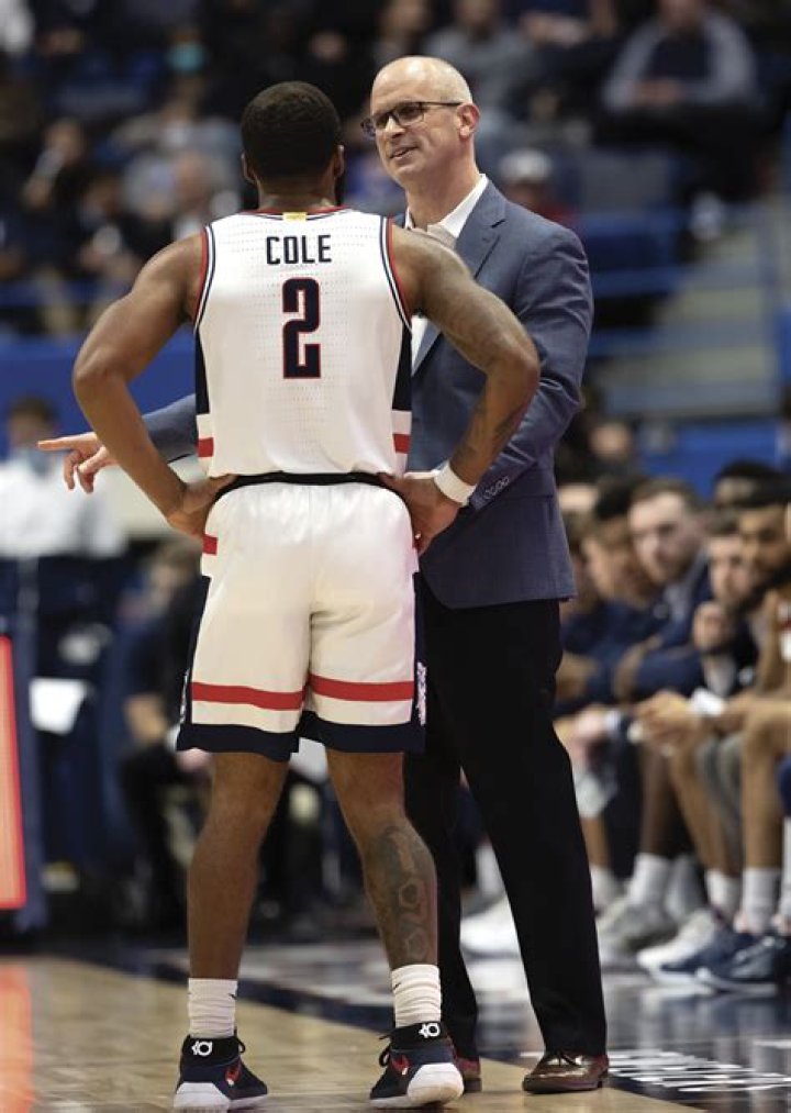 Dan Hurley Height, Weight, Net Worth, Age, Birthday, Wikipedia, Who, Nationality, Biography