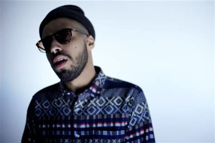 Deen Burbigo Height, Weight, Net Worth, Age, Birthday, Wikipedia, Who, Instagram, Biography