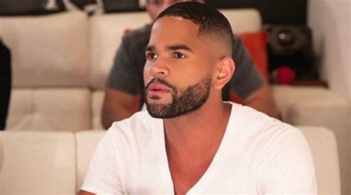 
Dijon Talton Height, Weight, Net Worth, Age, Birthday, Wikipedia, Who, Nationality, Biography 