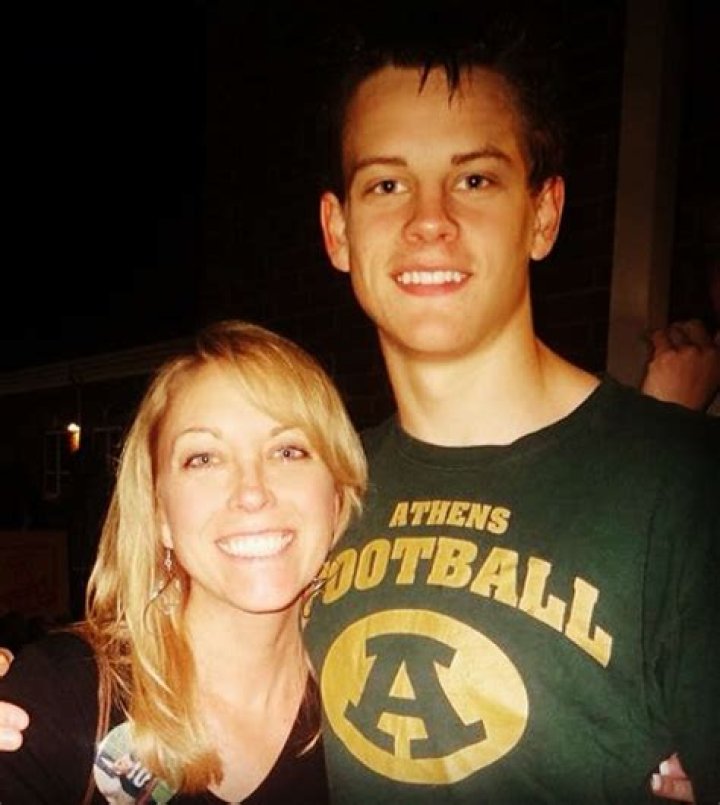 Does Joe Burrow Have A Sister? More About His Mother Robin Burrow And His Family