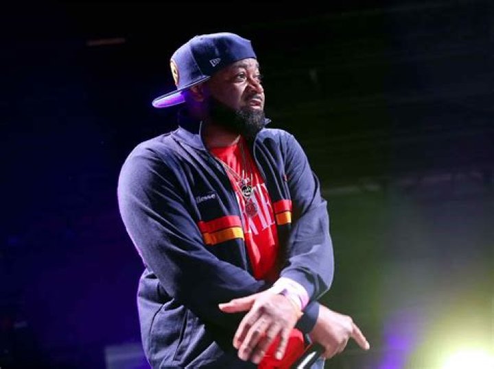 Ghostface Killah is not Married to Wife. Dating Girlfriend: Sophia Diggs. Kids