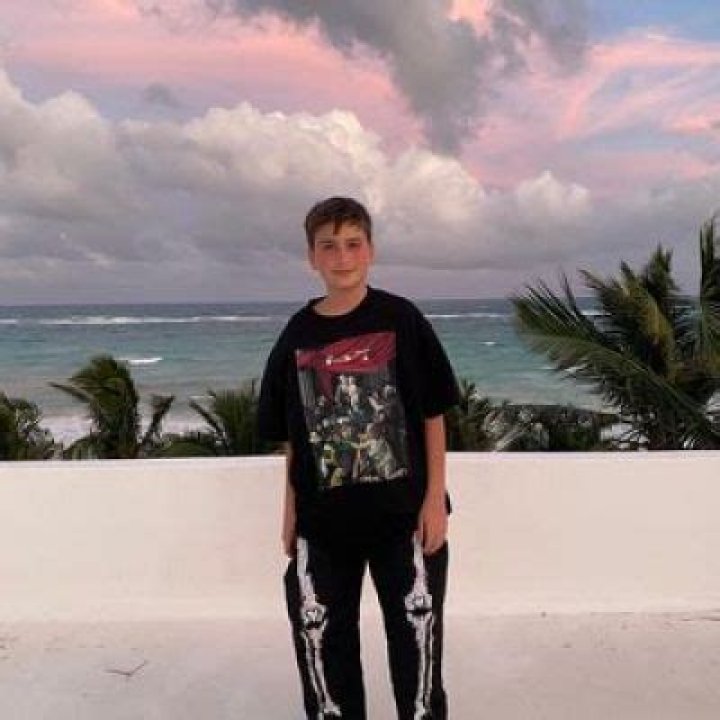 
Gjin Lipa Height, Weight, Net Worth, Age, Birthday, Wikipedia, Who, Nationality, Biography 