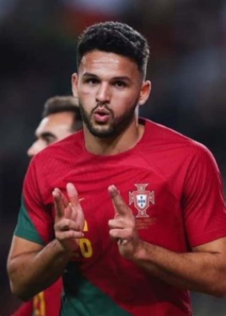 Gonçalo Ramos Height, Weight, Net Worth, Age, Birthday, Wikipedia, Who, Nationality, Biography