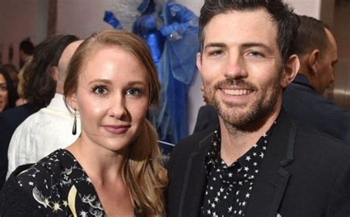 How Scott Avett Met His Wife: Sarah Avett Rumors and Controversies
