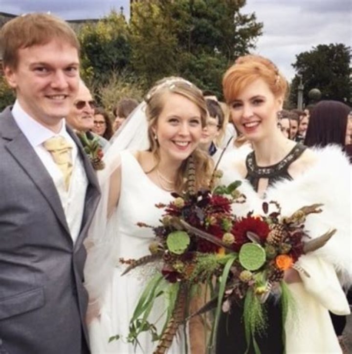 
Is Izzie Balmer Married With A Partner? Husband or Boyfriend, Net Worth 2022 