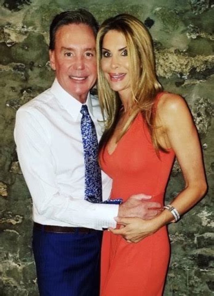 
Is Mark Kriski Married? His Bio, Age, Wife, Salary, KTLA and Net worth 