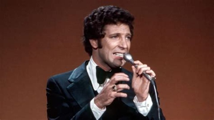 
Is Tom Jones Still Alive? Check Tom Jones Biography, Age, Wife, Songs, And Net Worth 