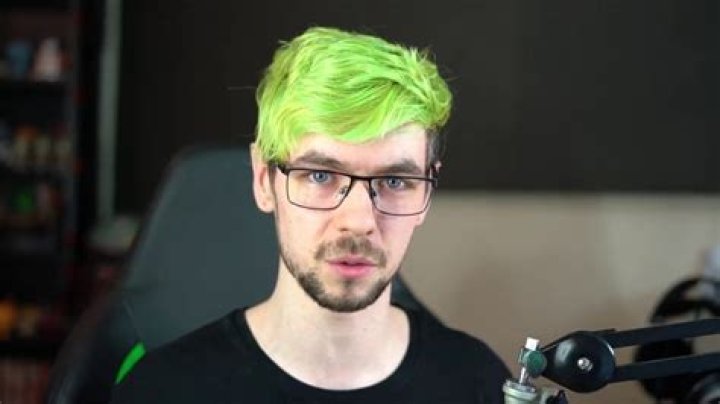 
Jacksepticeye Net Worth: How Much Does He Make on YouTube and Twitch? 
