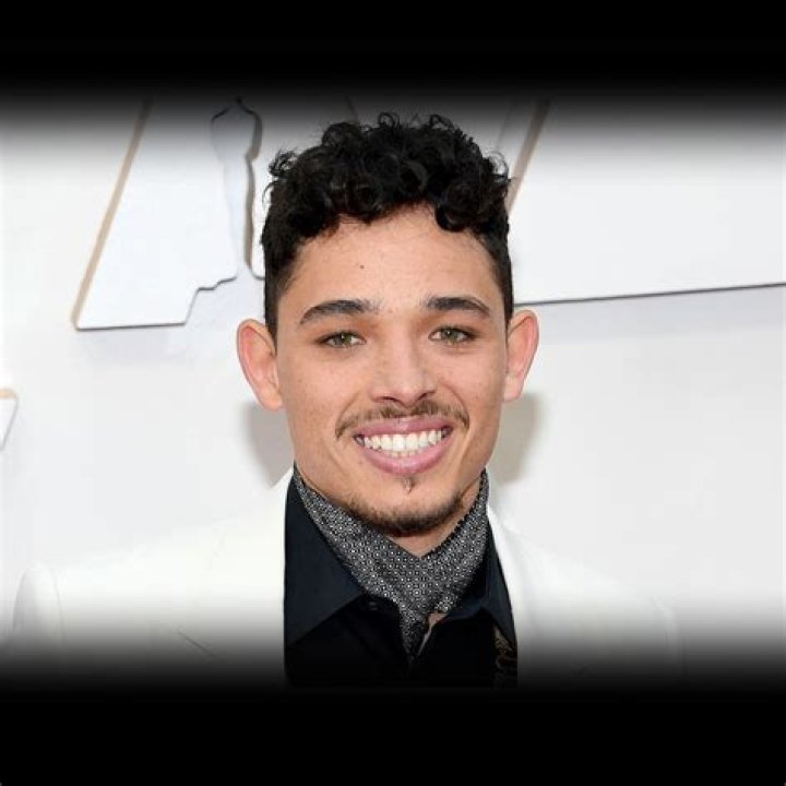 
Jenn Ramos Height, Weight, Net Worth, Age, Birthday, Wikipedia, Who, Nationality, Biography 