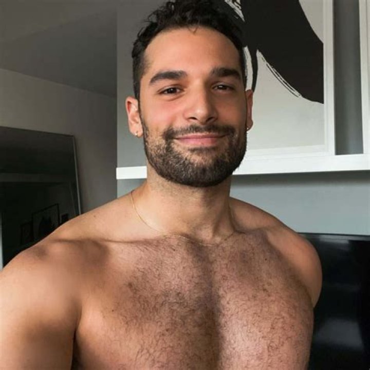 Johnny Sibilly Height, Weight, Net Worth, Age, Birthday, Wikipedia, Who, Nationality, Biography