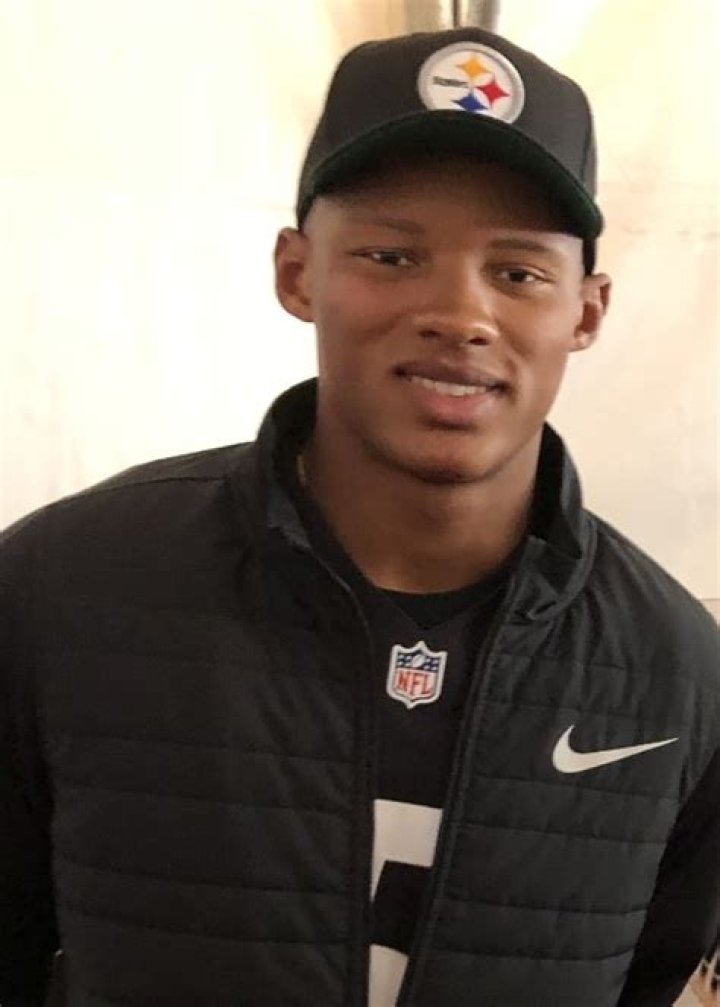
Joshua Dobbs Height, Weight, Net Worth, Age, Wiki, Who, Instagram, Biography 