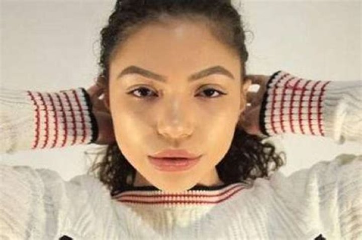 Julia Crabbe Height, Weight, Net Worth, Age, Birthday, Wikipedia, Who, Instagram, Biography