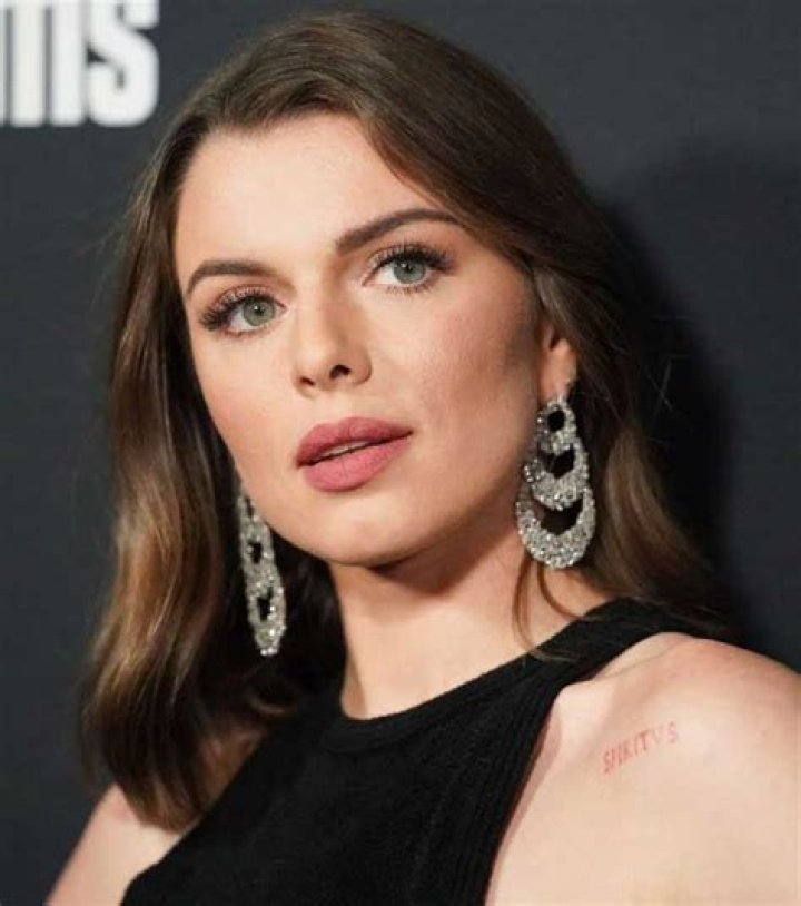 Julia Fox Height, Weight, Net Worth, Age, Birthday, Wikipedia, Who, Nationality, Biography