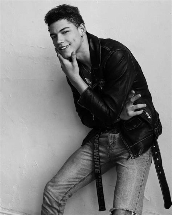 Kahlil Beth Height, Weight, Net Worth, Age, Wiki, Who, Instagram, Biography