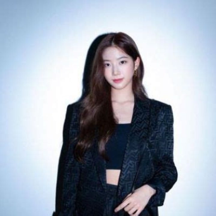 
Kazuha Nakamura Height, Weight, Net Worth, Age, Birthday, Wikipedia, Who, Nationality, Biography 