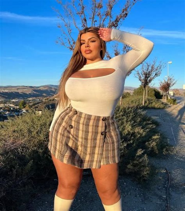 
Kendall Brown Height, Weight, Net Worth, Age, Birthday, Wikipedia, Who, Nationality, Biography 