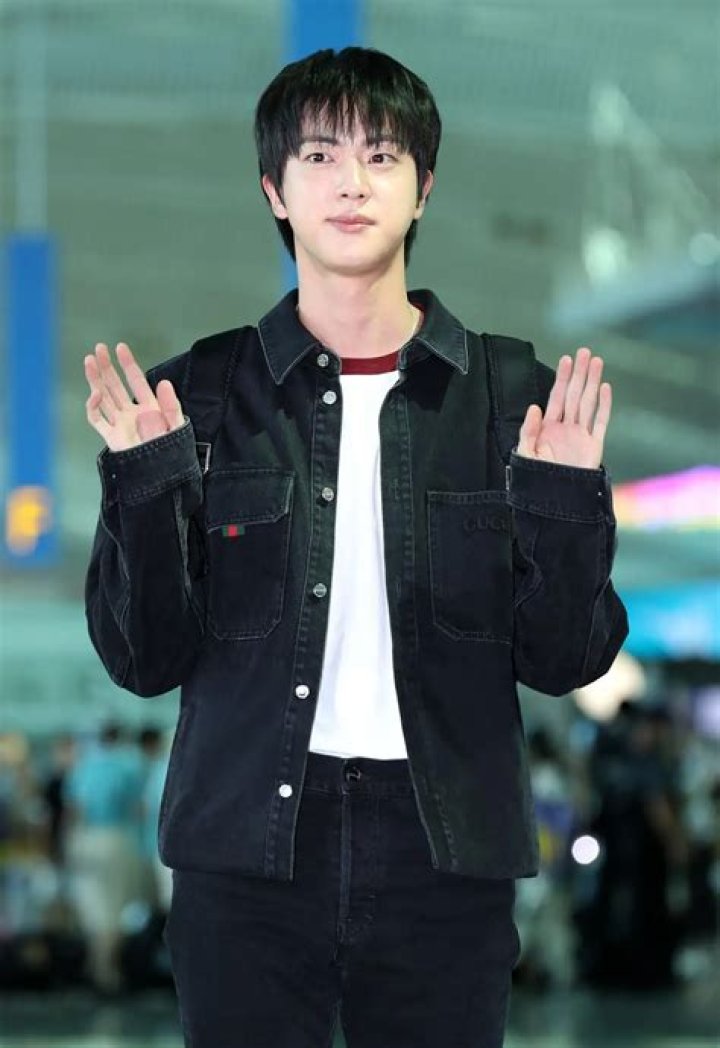 
Kim Seok-Jin Height, Weight, Net Worth, Age, Birthday, Wikipedia, Who, Nationality, Biography 