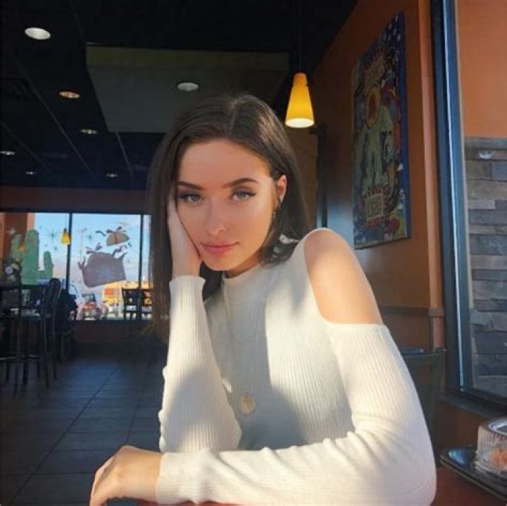 
Landry Weber Height, Weight, Net Worth, Age, Birthday, Wikipedia, Who, Nationality, Biography 