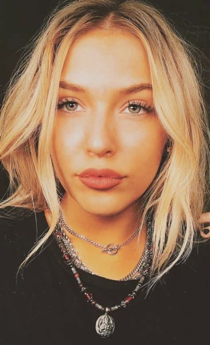 Lennon Stella Height, Weight, Net Worth, Age, Birthday, Wikipedia, Who, Nationality, Biography