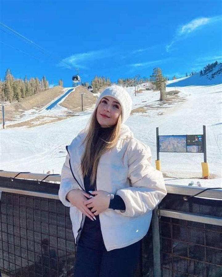 Lexy Kolker Height, Weight, Net Worth, Age, Birthday, Wikipedia, Who, Nationality, Biography