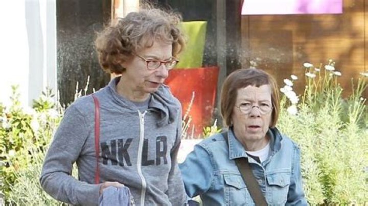 Linda Hunt is Married to Wife: Karen Kline