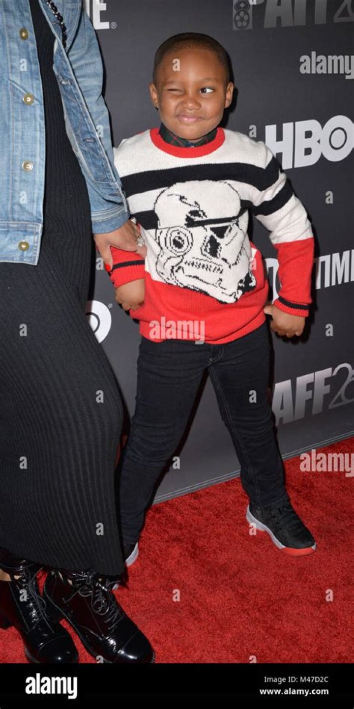 Logan Vincent Herbert Height, Weight, Net Worth, Age, Birthday, Wikipedia, Who, Instagram, Biography