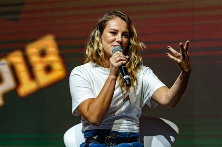 
Lulu Oliveira Height, Weight, Net Worth, Age, Birthday, Wikipedia, Who, Nationality, Biography 