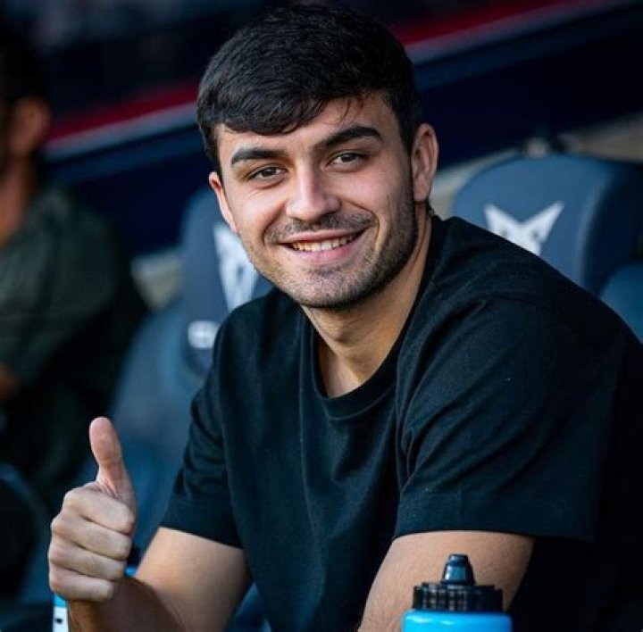 
Pedri Height, Weight, Net Worth, Age, Birthday, Wikipedia, Who, Nationality, Biography 